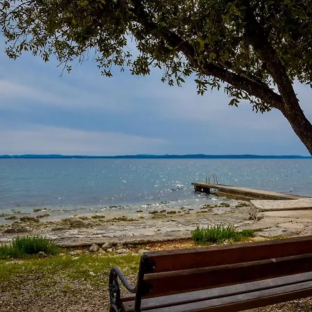 Locus アパート *