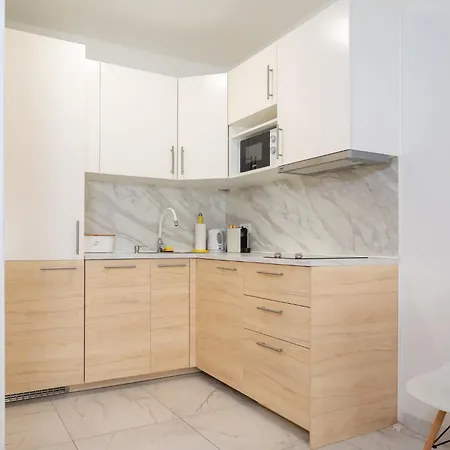 アパート Locus *