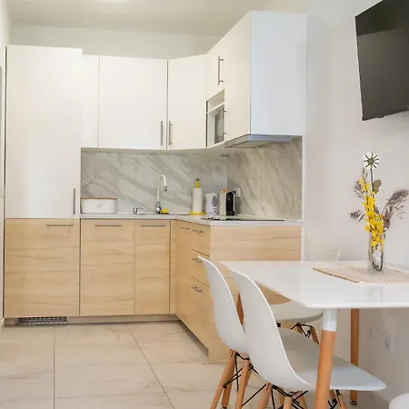 Locus Apartment Petrcane