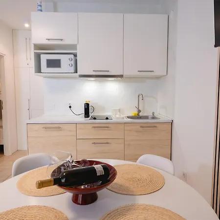 アパート Locus *